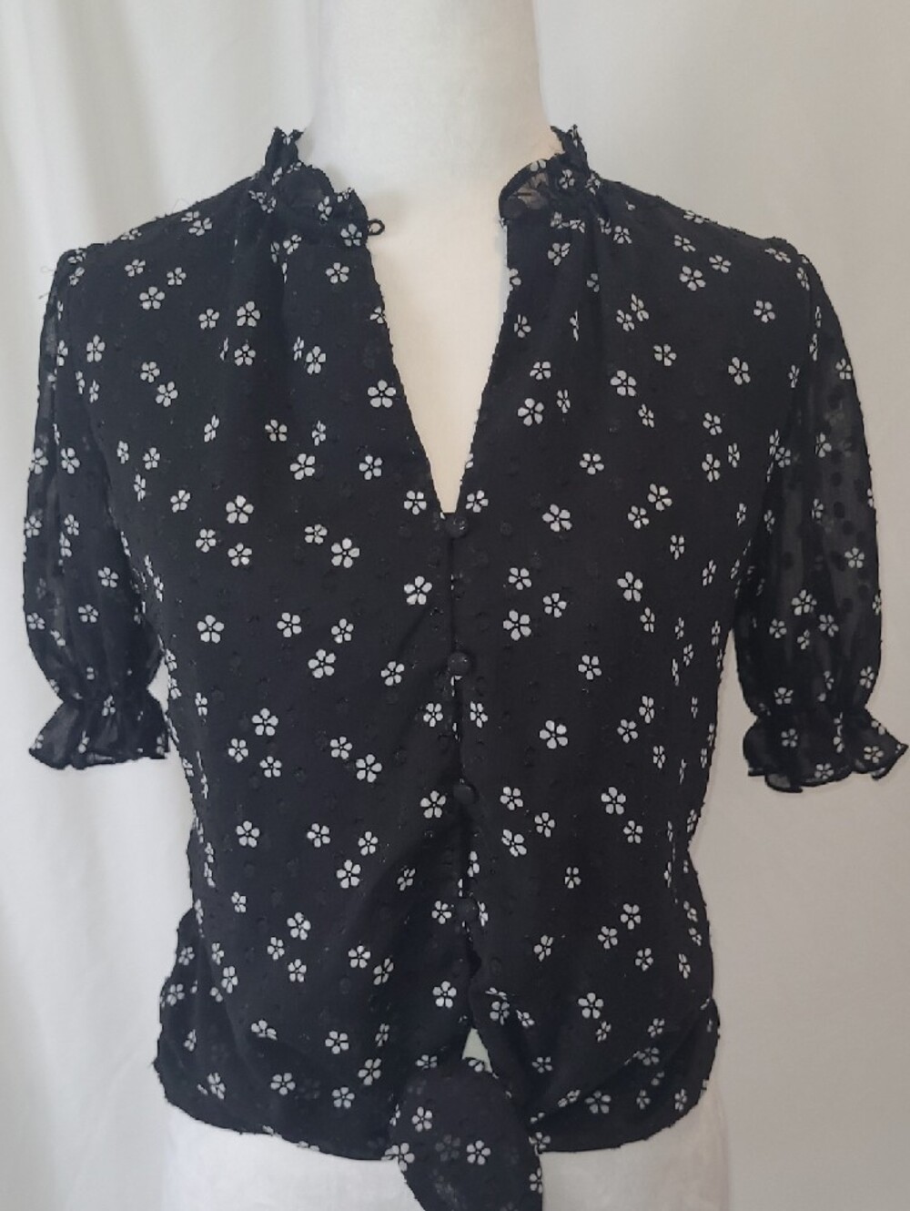 NWOT Tamara H. Black Lace Trim Women’s Top Size Small S